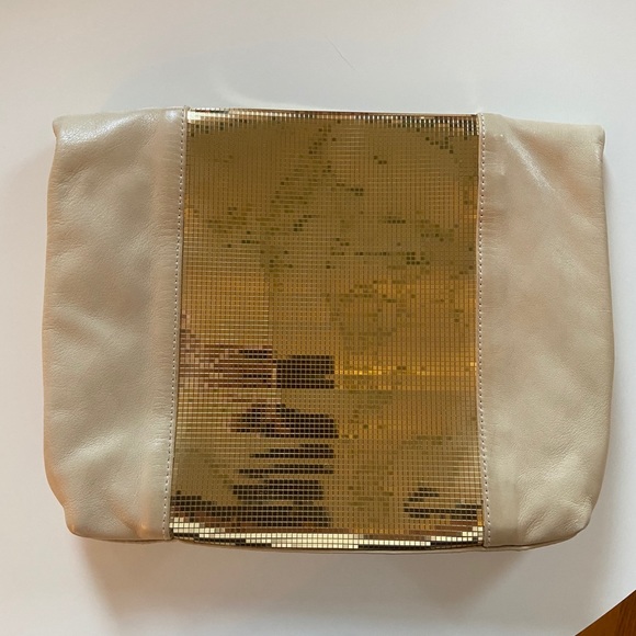 GUIA’S Foldover Clutch - Picture 2 of 6
